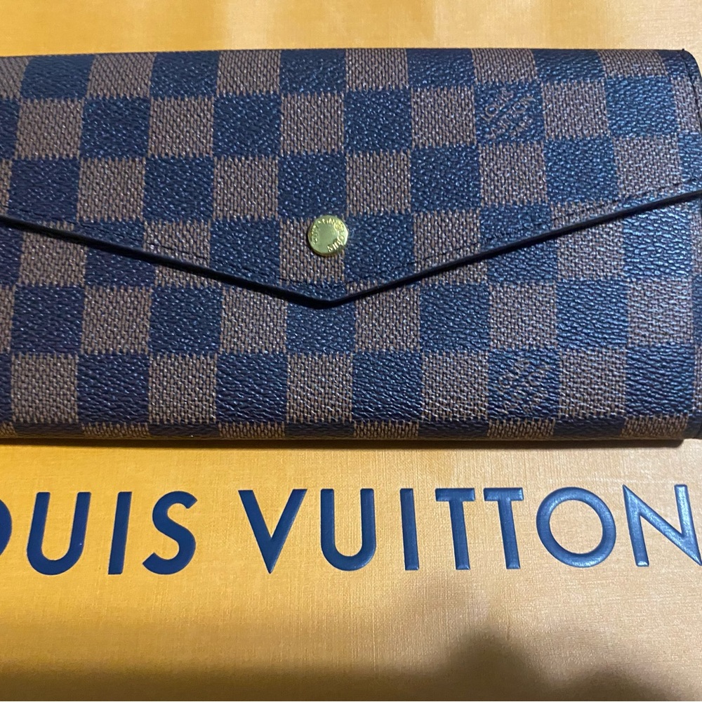 Louis Vuitton Textured Blue Wallet